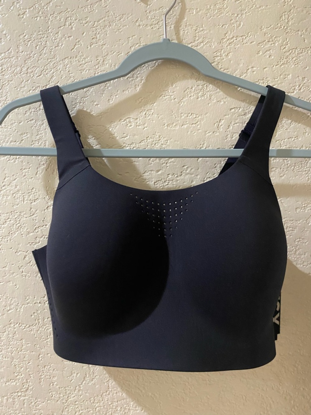 Victoria's Secret Black Seamless Wireless Sports Bra